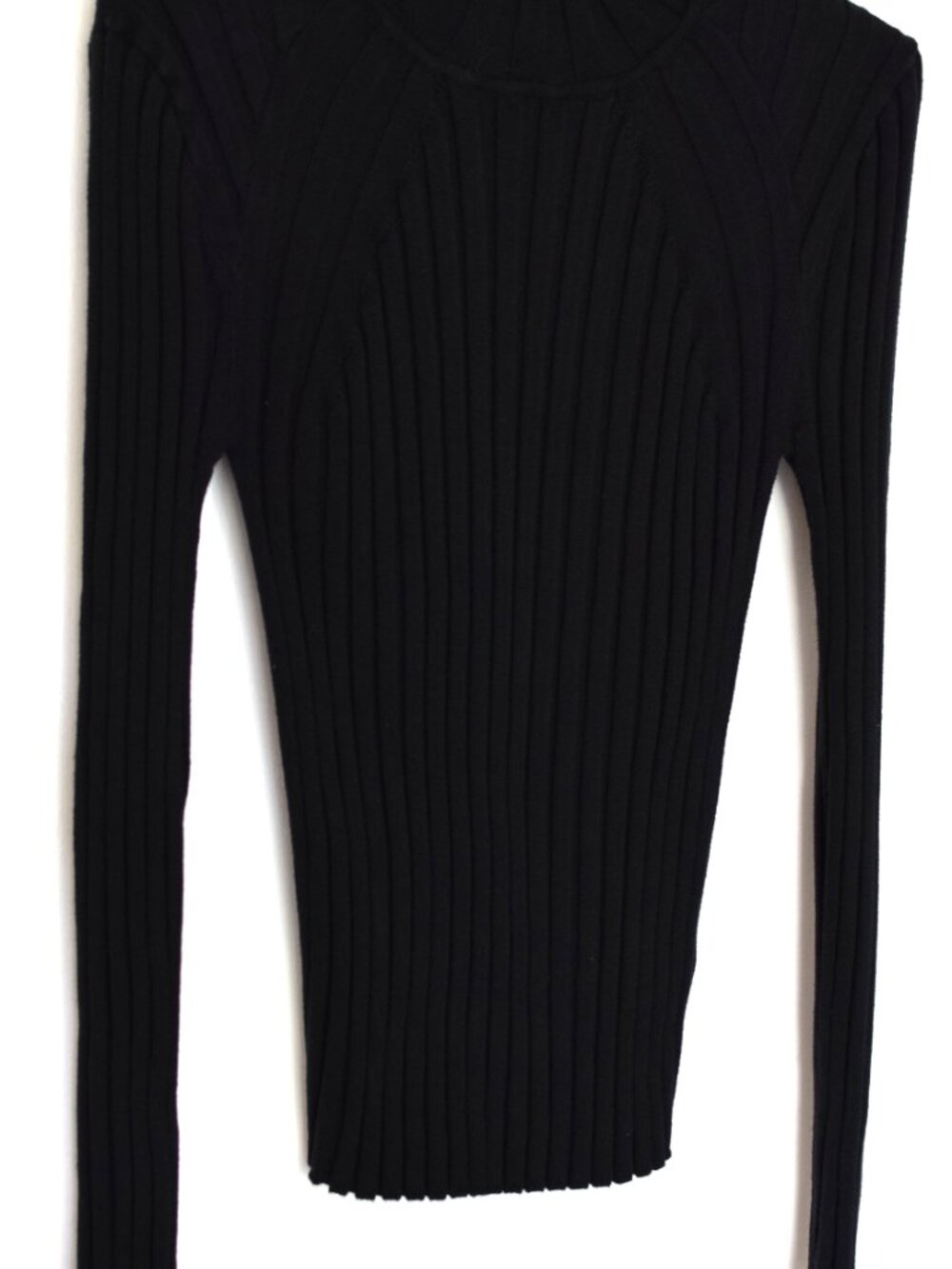 Medium CAbi Contour Mock neck Turtleneck Black - Picture 3 of 8